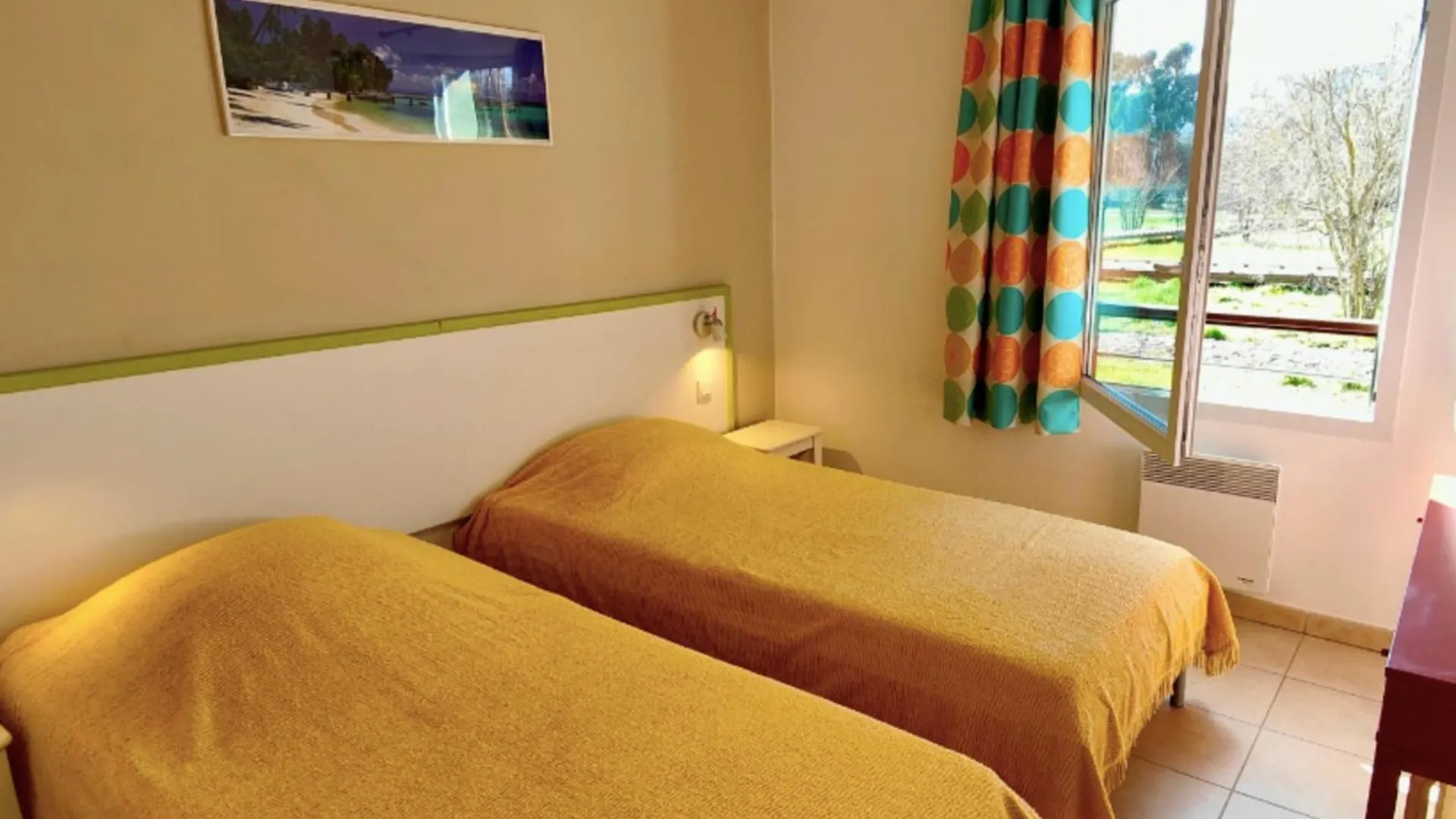 Spacious Apartment With Pool Saint-Raphael  0*, Saint-Raphael (Var)
