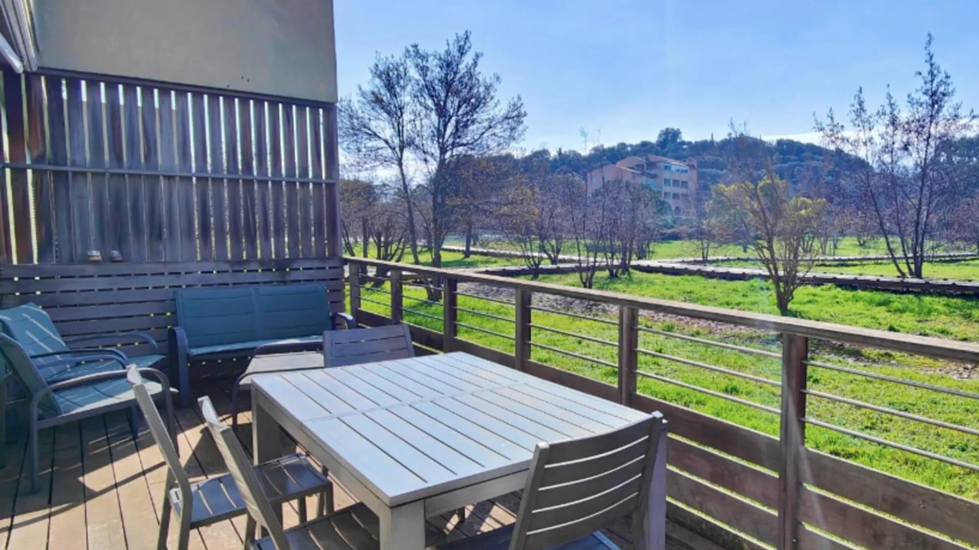 Spacious Apartment With Pool Saint-Raphael