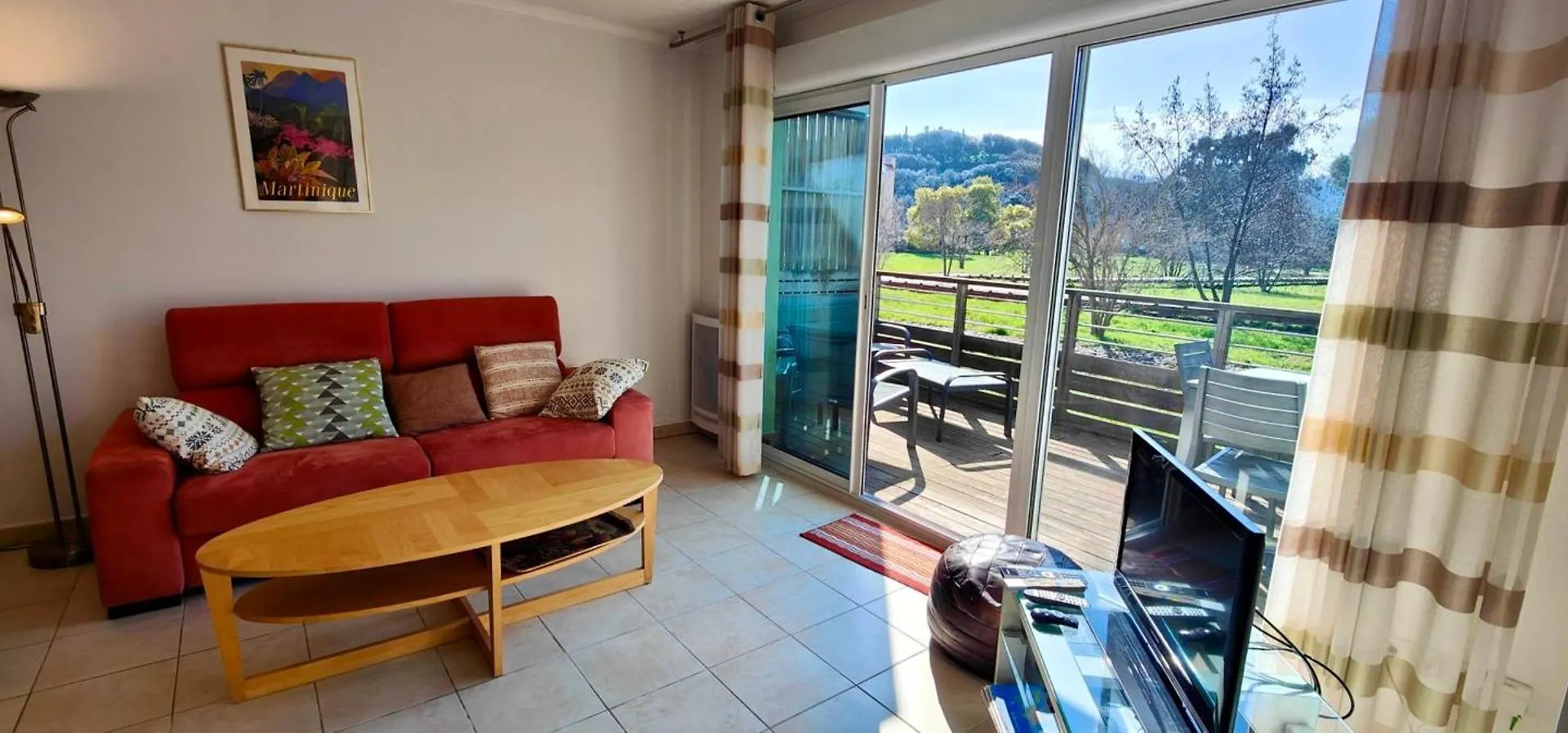 Spacious Apartment With Pool Saint-Raphael  0*, Saint-Raphael (Var)