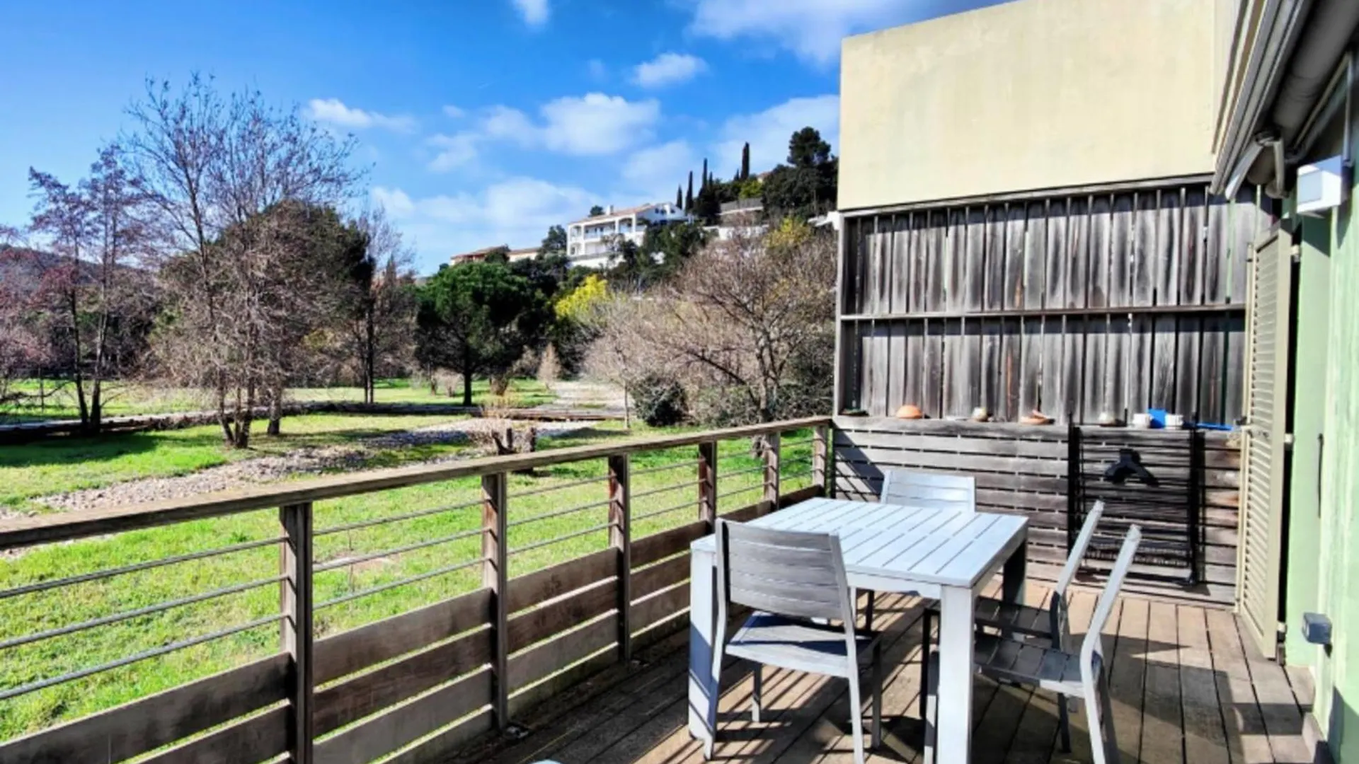 Spacious Apartment With Pool Saint-Raphael  France